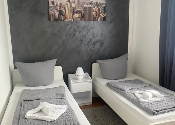 Schoenes Goldstar Nr 3 In Der Naehe Hannover Messe Sarstedt